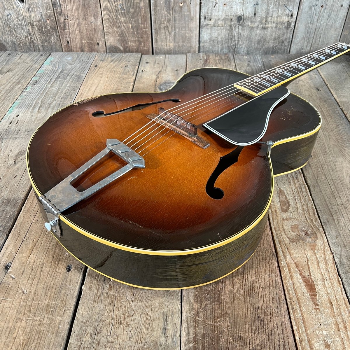 SOLD - Gibson L - 7 Archtop Crack and Repair Free 1949 Cremona Brown Sunburst - Mahar's Vintage Guitars