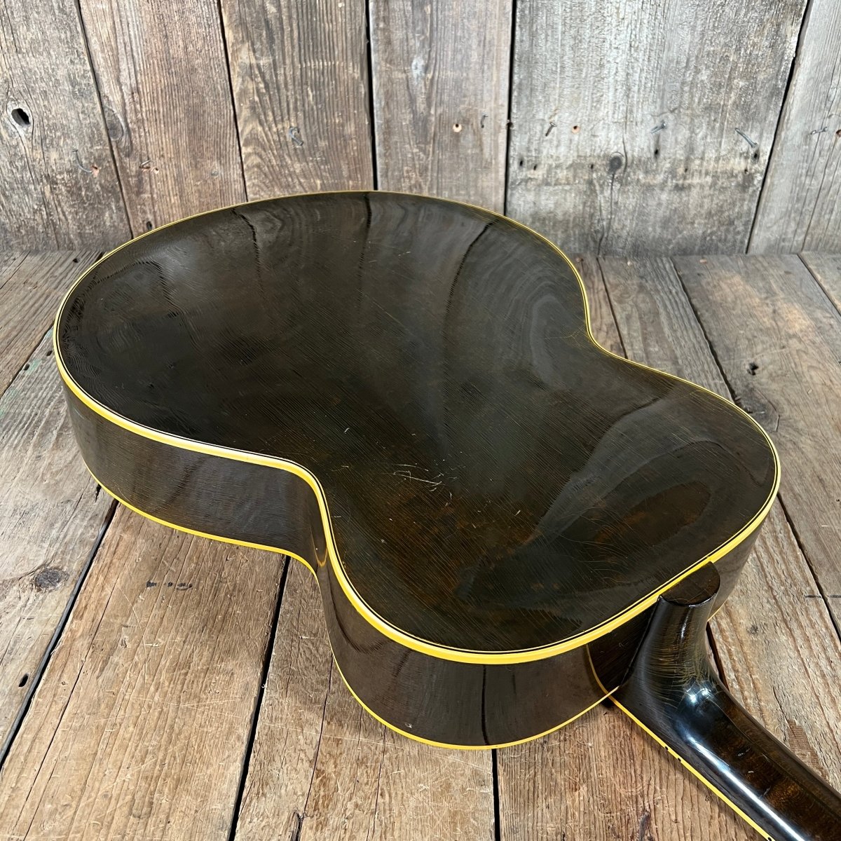 SOLD - Gibson L - 7 Archtop Crack and Repair Free 1949 Cremona Brown Sunburst - Mahar's Vintage Guitars