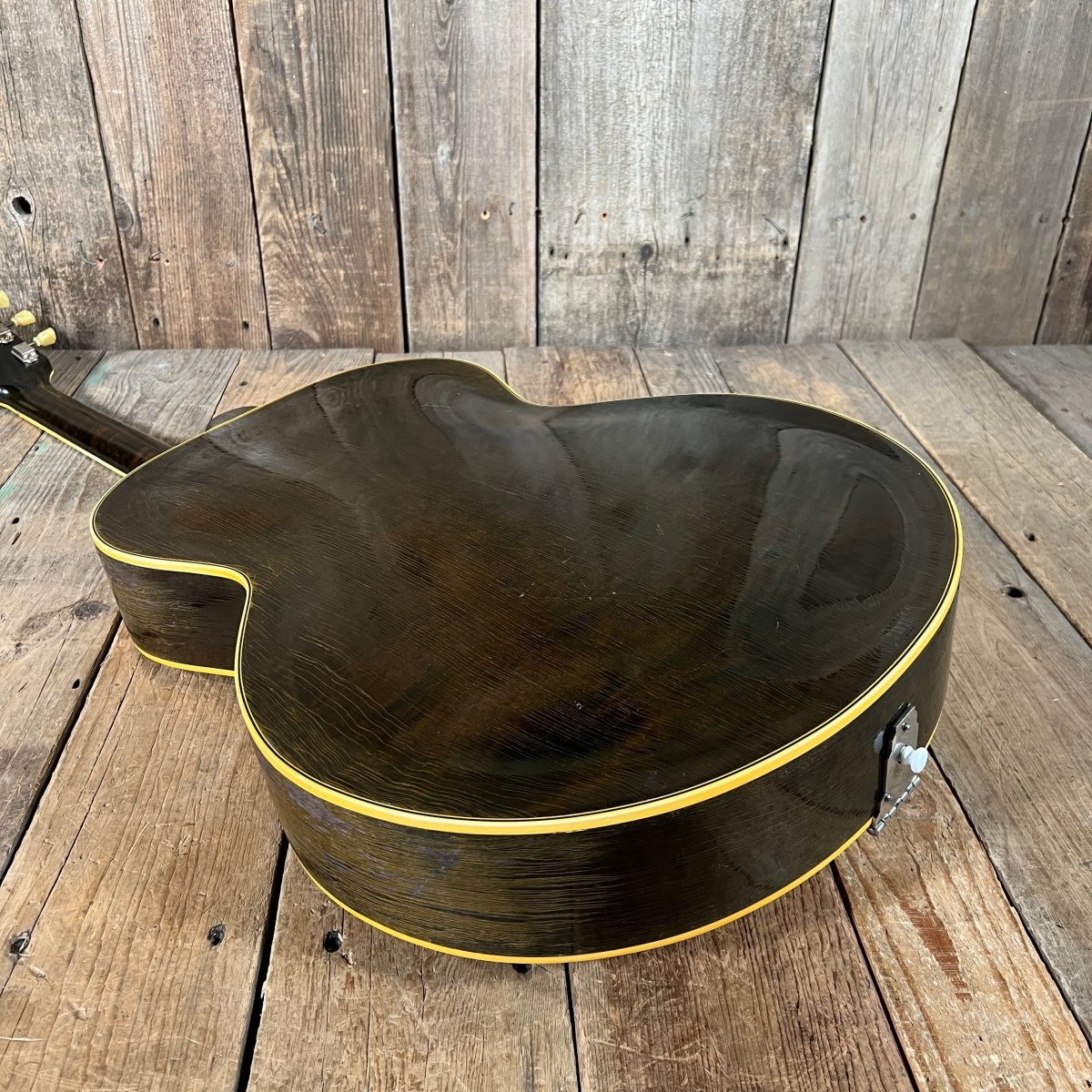 SOLD - Gibson L - 7 Archtop Crack and Repair Free 1949 Cremona Brown Sunburst - Mahar's Vintage Guitars