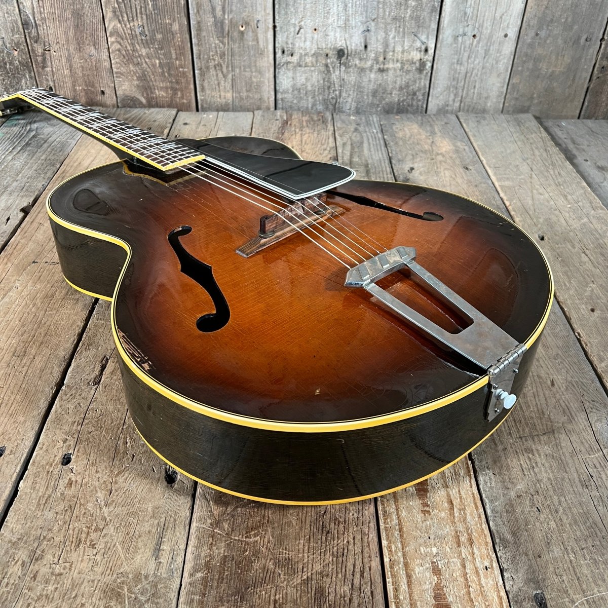 SOLD - Gibson L - 7 Archtop Crack and Repair Free 1949 Cremona Brown Sunburst - Mahar's Vintage Guitars