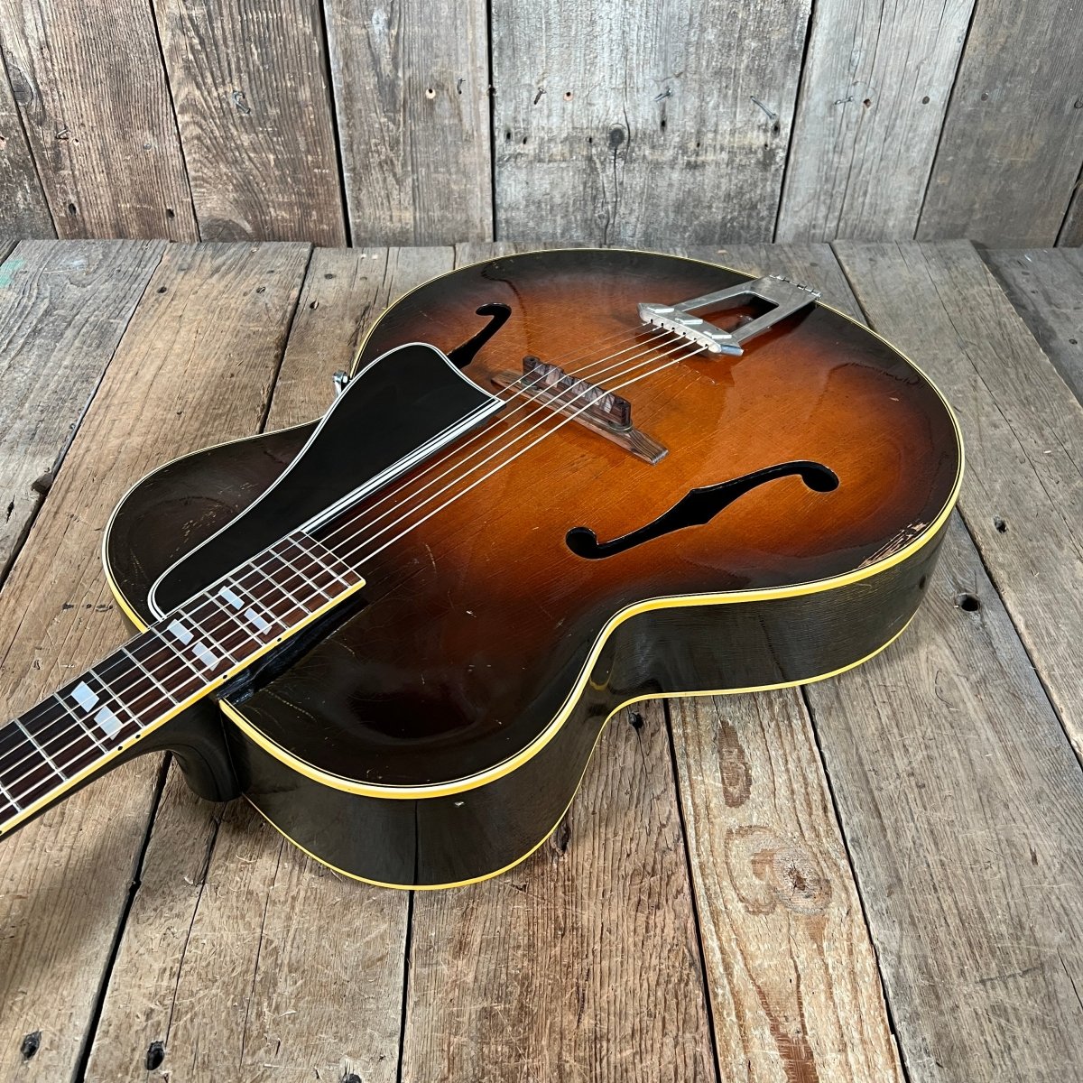 SOLD - Gibson L - 7 Archtop Crack and Repair Free 1949 Cremona Brown Sunburst - Mahar's Vintage Guitars
