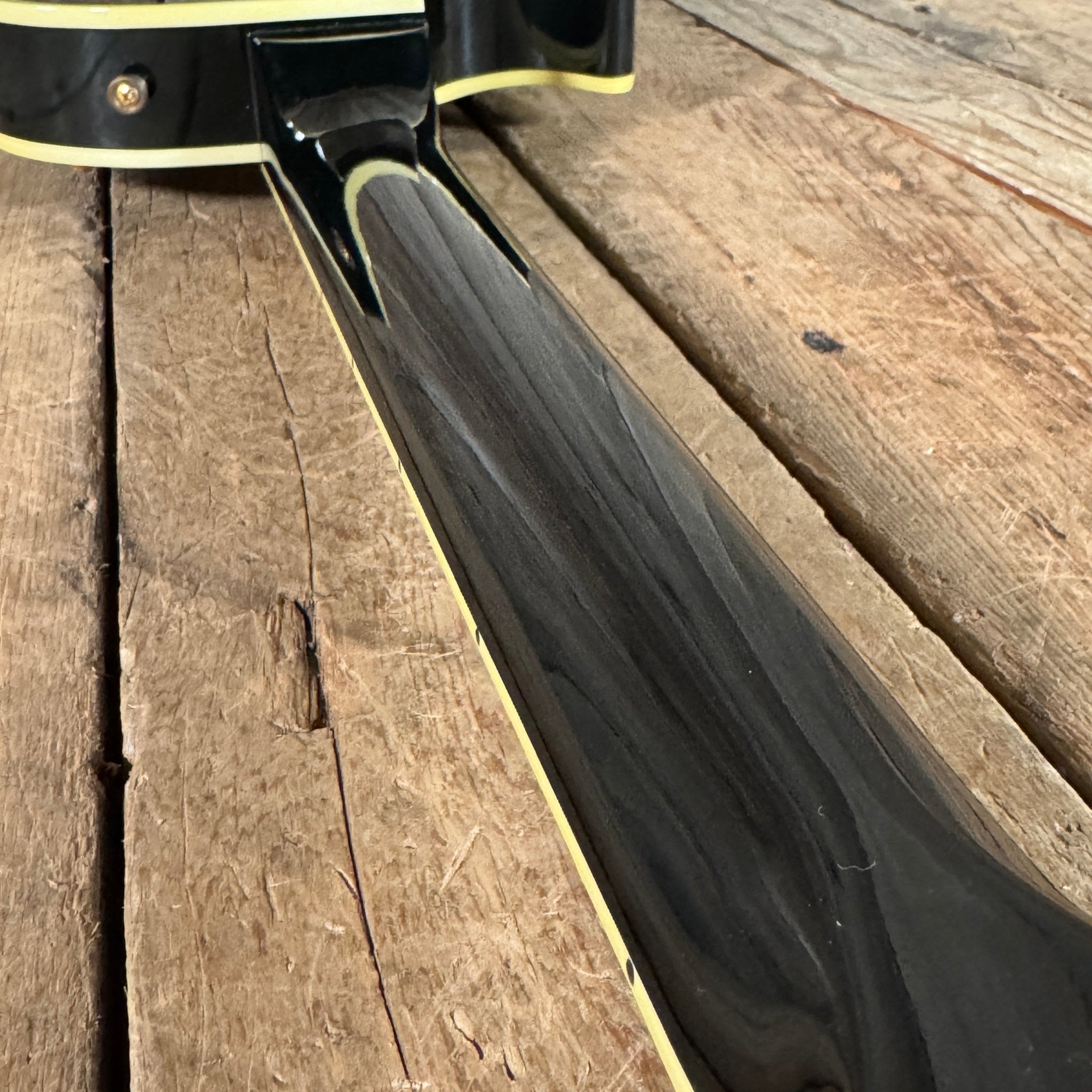 SOLD - Gibson Les Paul Custom '57 Reissue Custom Art & Historic LPB7 Black Beauty 2002 - Mahar's Vintage Guitars