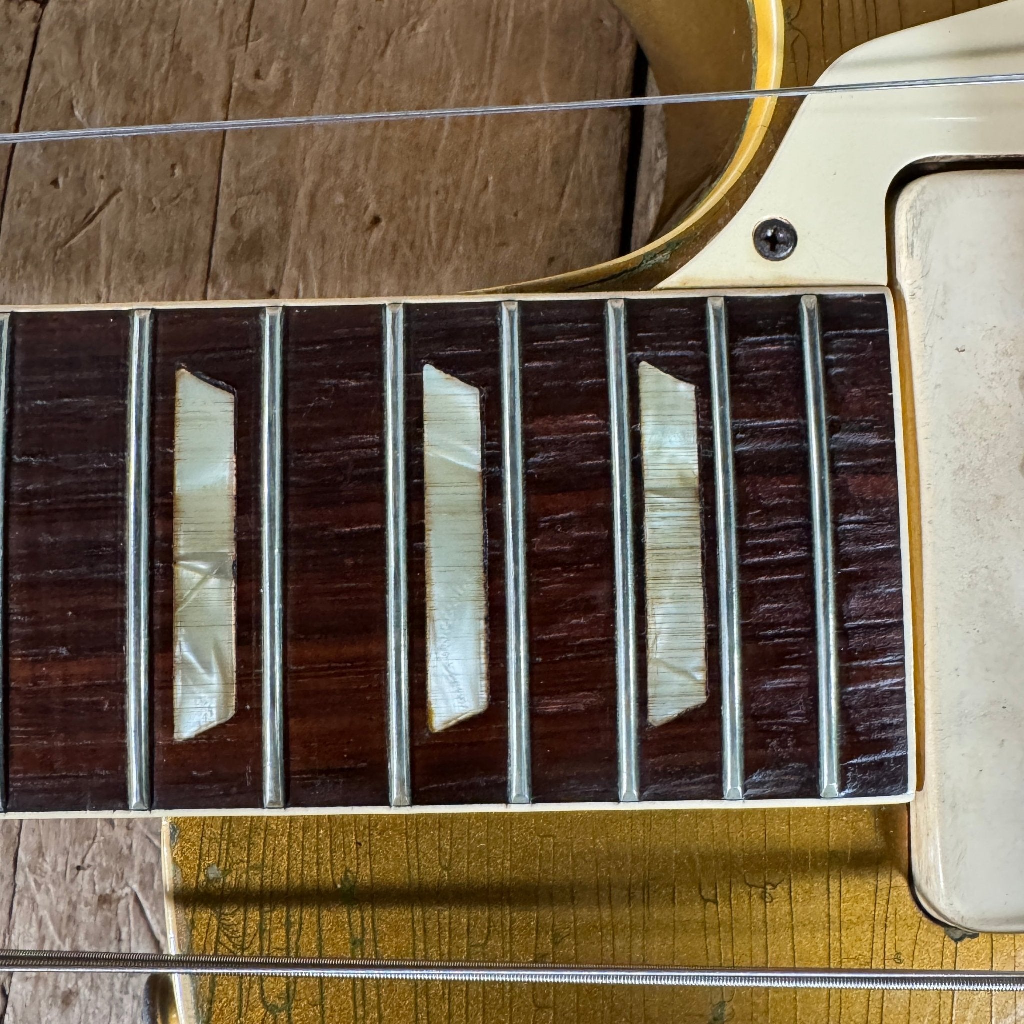 SOLD - Gibson Les Paul Standard Goldtop All Gold 1954 - Mahar's Vintage Guitars