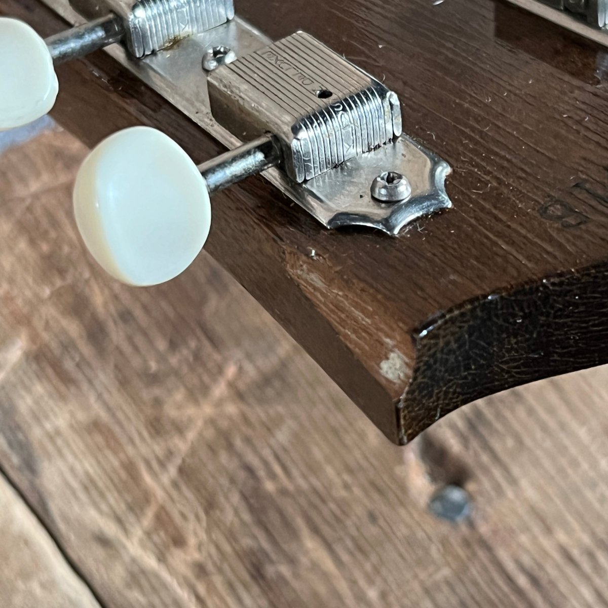 SOLD - Gibson LG - 1 1963 Sunburst - Mahar's Vintage Guitars