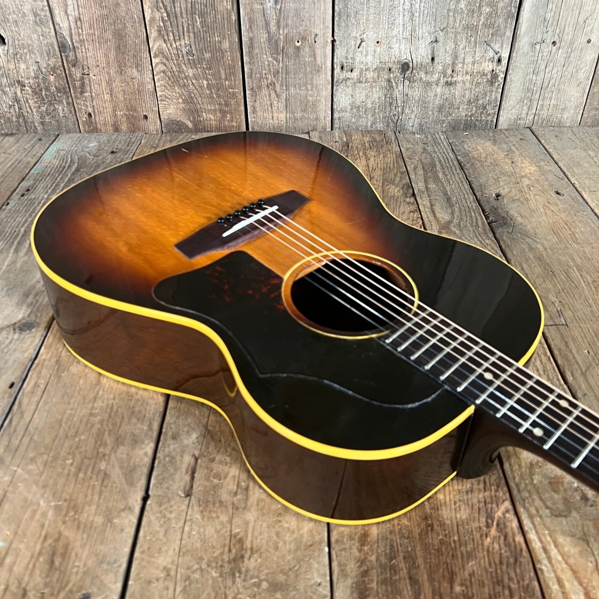 SOLD - Gibson LG - 1 1963 Sunburst - Mahar's Vintage Guitars