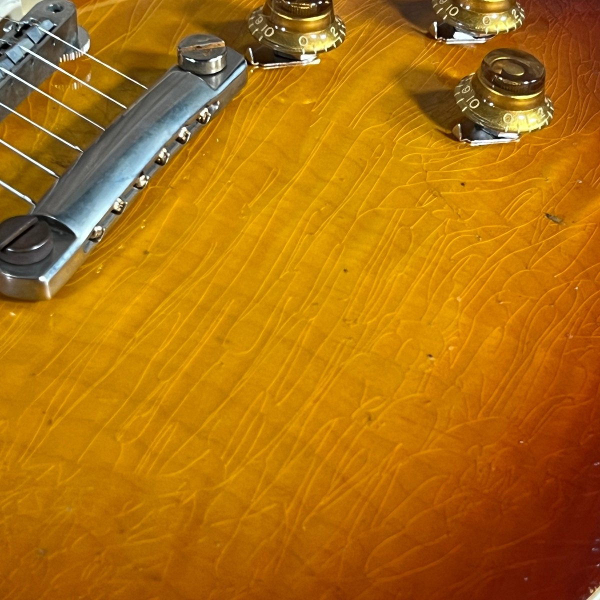 SOLD - Gibson Murphy Lab Les Paul Standard R9 Custom Shop Heavy Aged 2022 Sunburst - Mahar's Vintage Guitars