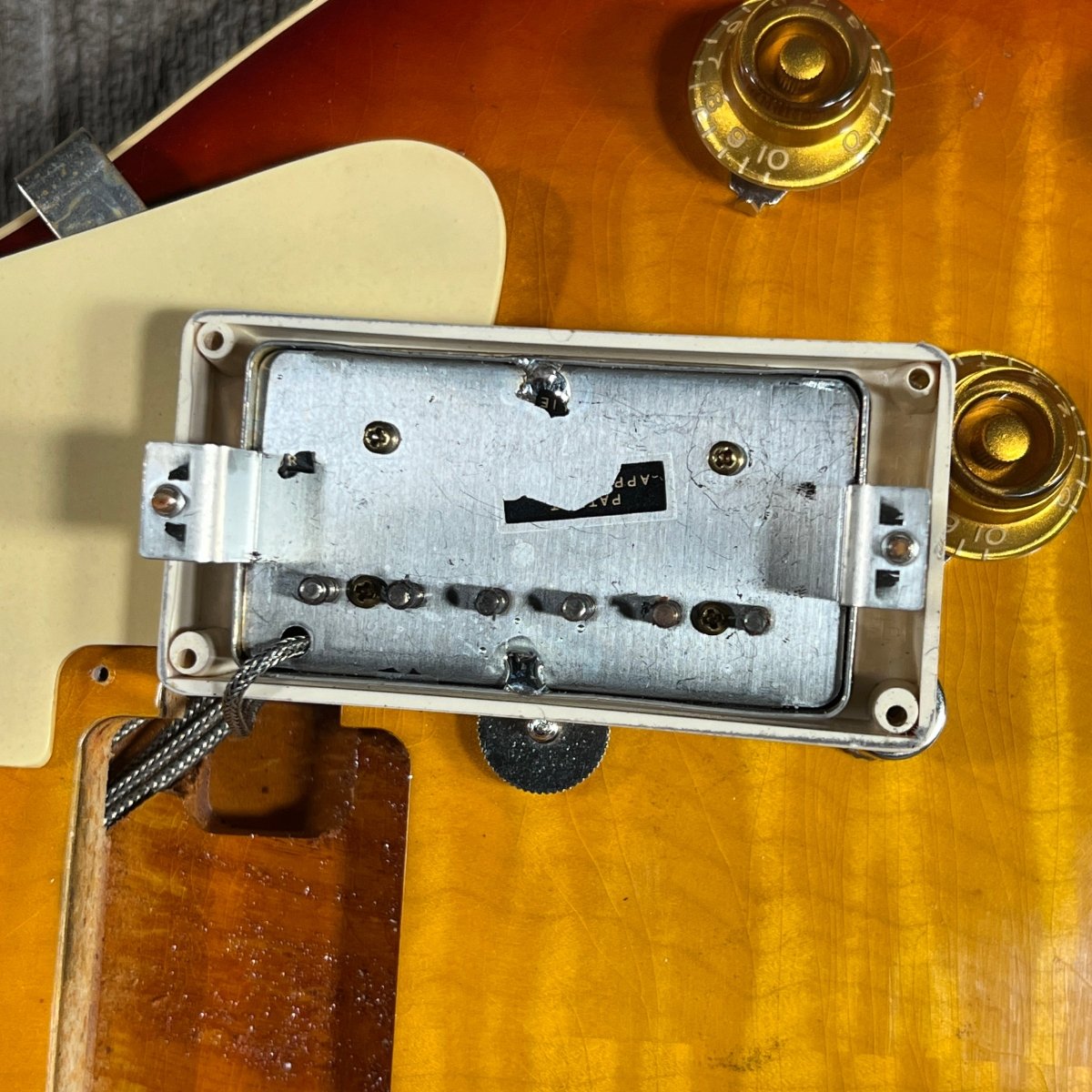 SOLD - Gibson Murphy Lab Les Paul Standard R9 Custom Shop Heavy Aged 2022 Sunburst - Mahar's Vintage Guitars