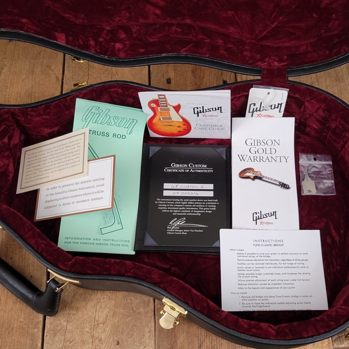 SOLD - Gibson Purple Widow Les Paul Prototype Pre Production 68 Custom Q Quilt Top 2010 - Mahar's Vintage Guitars