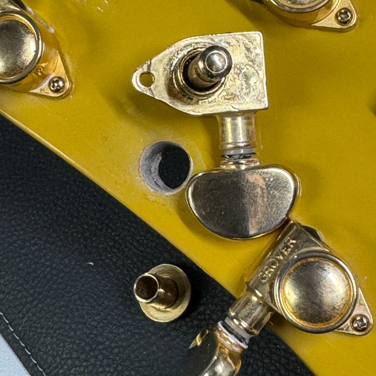 SOLD - Gibson SG Custom 1961 30th Anniversary Limited Edition TV Yellow 1991 - Mahar's Vintage Guitars