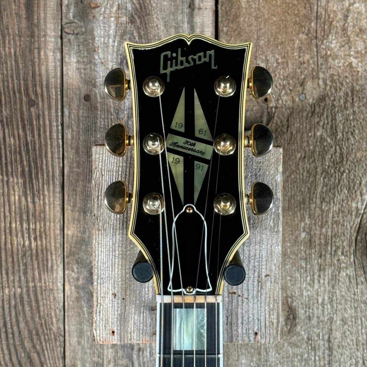 SOLD - Gibson SG Custom 1961 30th Anniversary Limited Edition TV Yellow 1991 - Mahar's Vintage Guitars