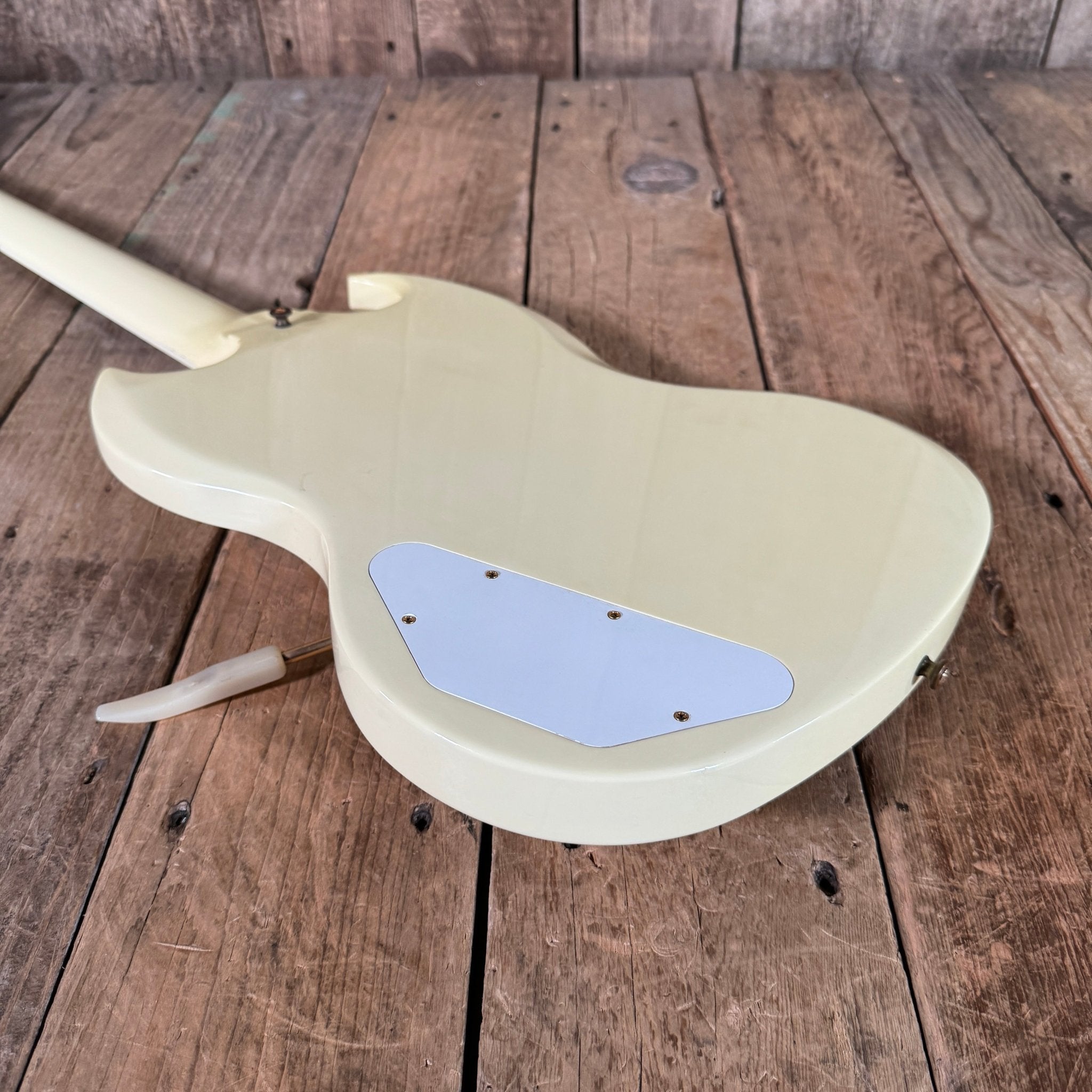 SOLD - Gibson SG Les Paul Custom '63 Custom Art & Historic Alpine White Maestro Vibrola 2003 - Mahar's Vintage Guitars