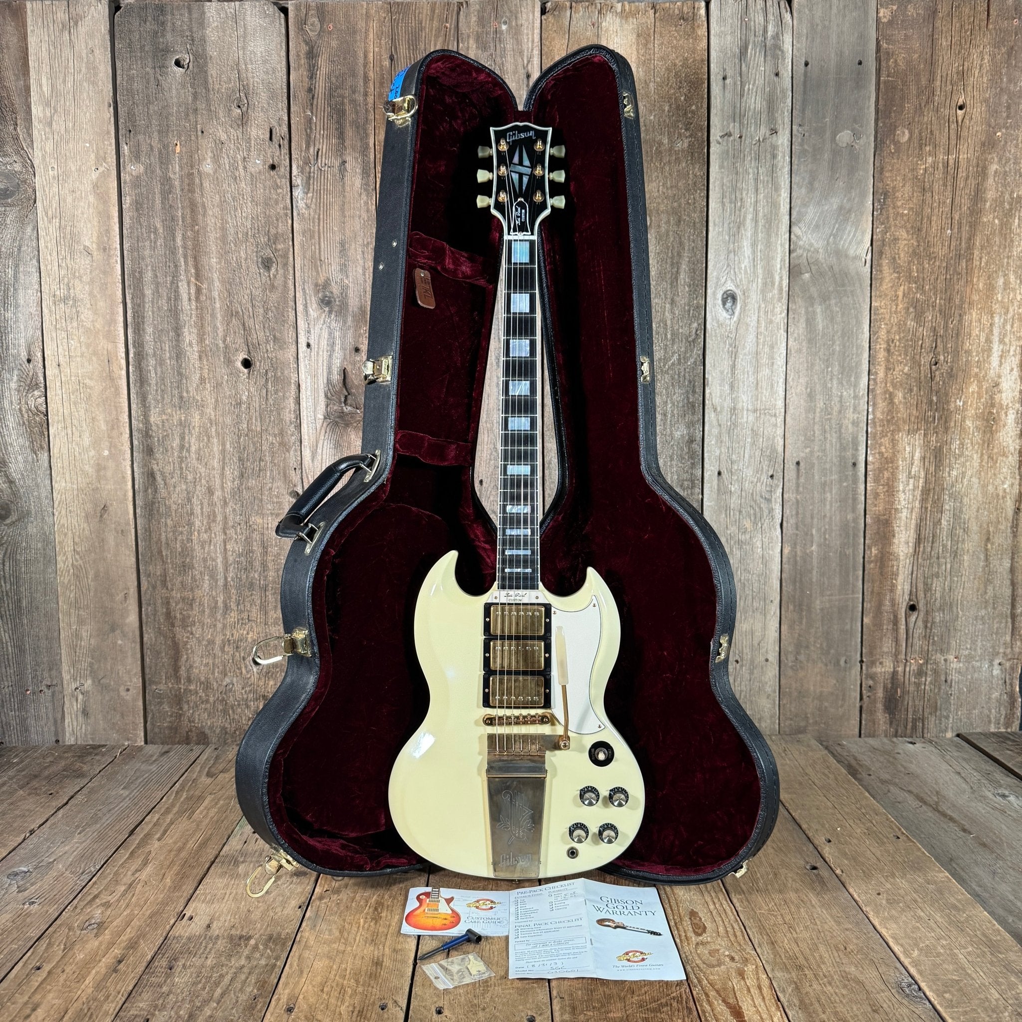 SOLD - Gibson SG Les Paul Custom '63 Custom Art & Historic Alpine White Maestro Vibrola 2003 - Mahar's Vintage Guitars