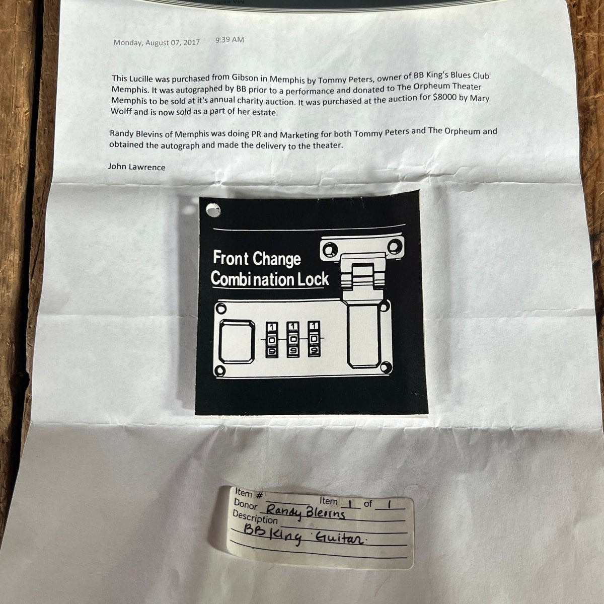 SOLD - Gibson Signed Lucille Signature Rare Edition BB King Signature w/ inlaid signature 2001 Black - Mahar's Vintage Guitars