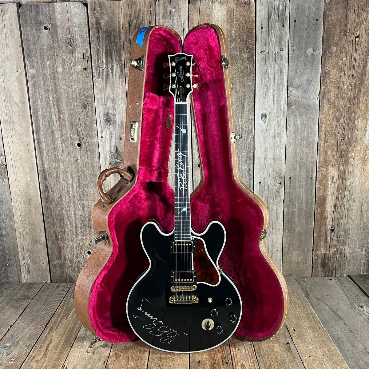 SOLD - Gibson Signed Lucille Signature Rare Edition BB King Signature w/ inlaid signature 2001 Black - Mahar's Vintage Guitars