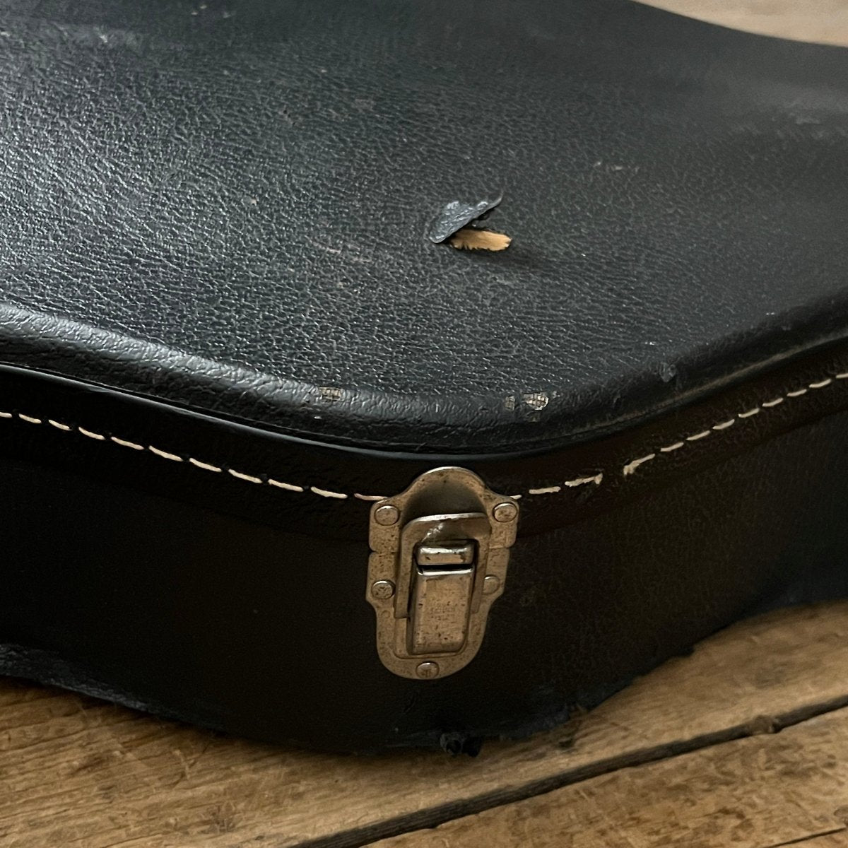 SOLD - Gibson The Grabber 1976 Natural Bass Guitar - Mahar's Vintage Guitars