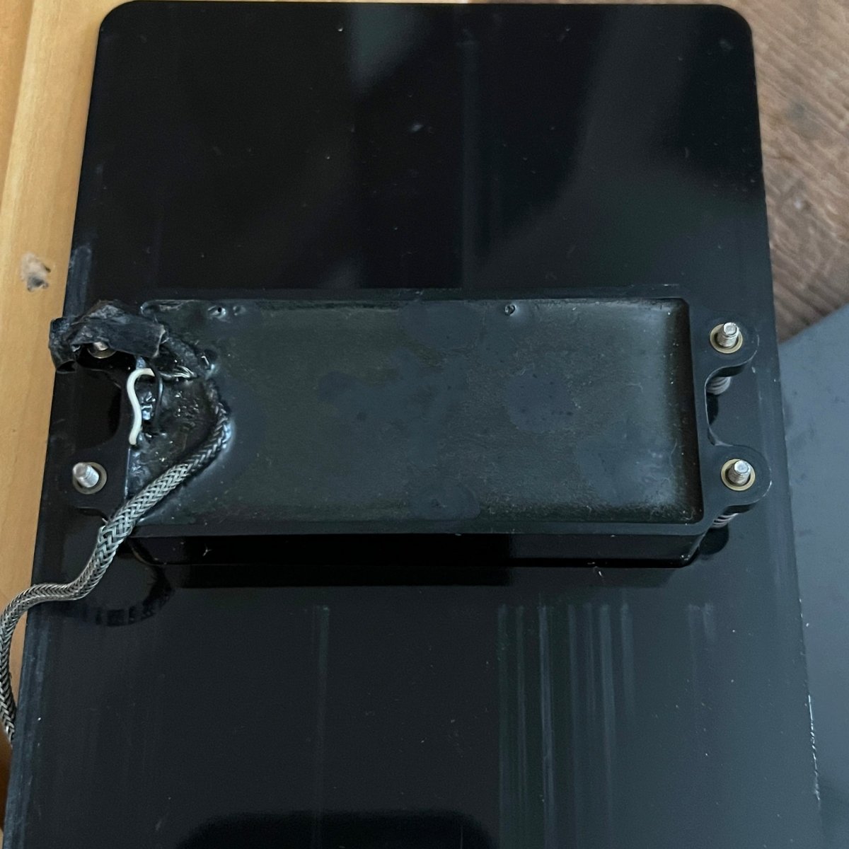 SOLD - Gibson The Grabber 1976 Natural Bass Guitar - Mahar's Vintage Guitars