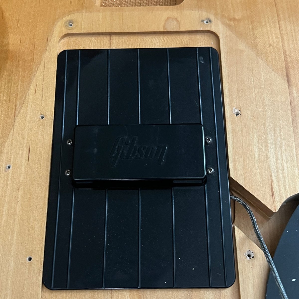 SOLD - Gibson The Grabber 1976 Natural Bass Guitar - Mahar's Vintage Guitars