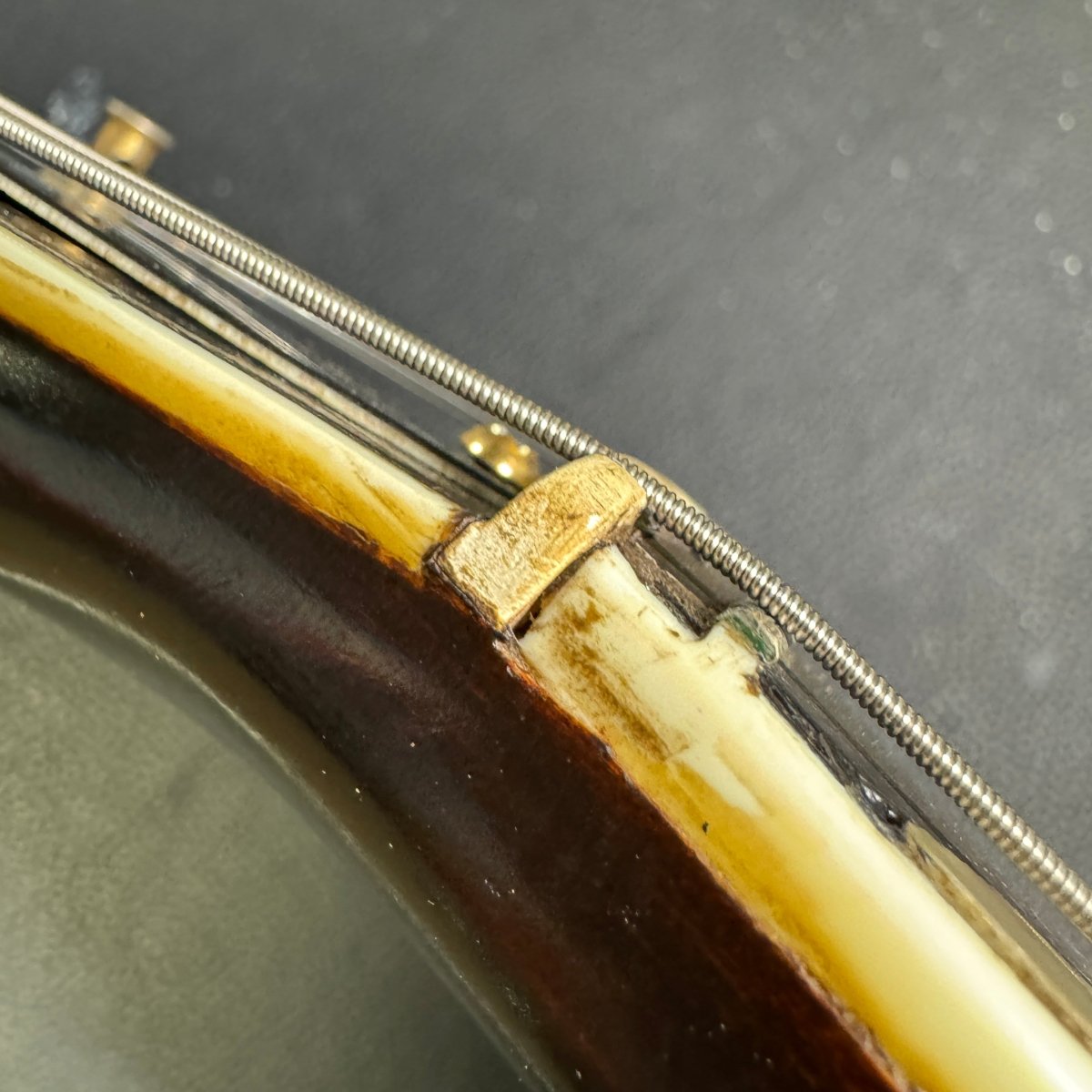 SOLD - Gretsch 6122 Chet Atkins Country Gentleman 1964 Walnut - Mahar's Vintage Guitars