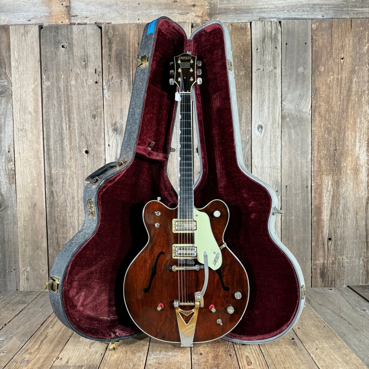 SOLD - Gretsch 6122 Chet Atkins Country Gentleman 1964 Walnut - Mahar's Vintage Guitars