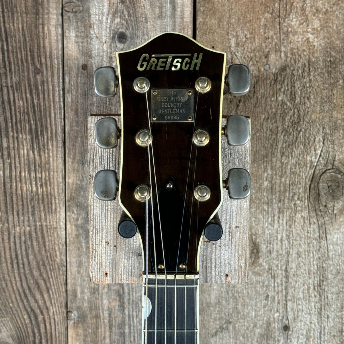 SOLD - Gretsch 6122 Chet Atkins Country Gentleman 1964 Walnut - Mahar's Vintage Guitars