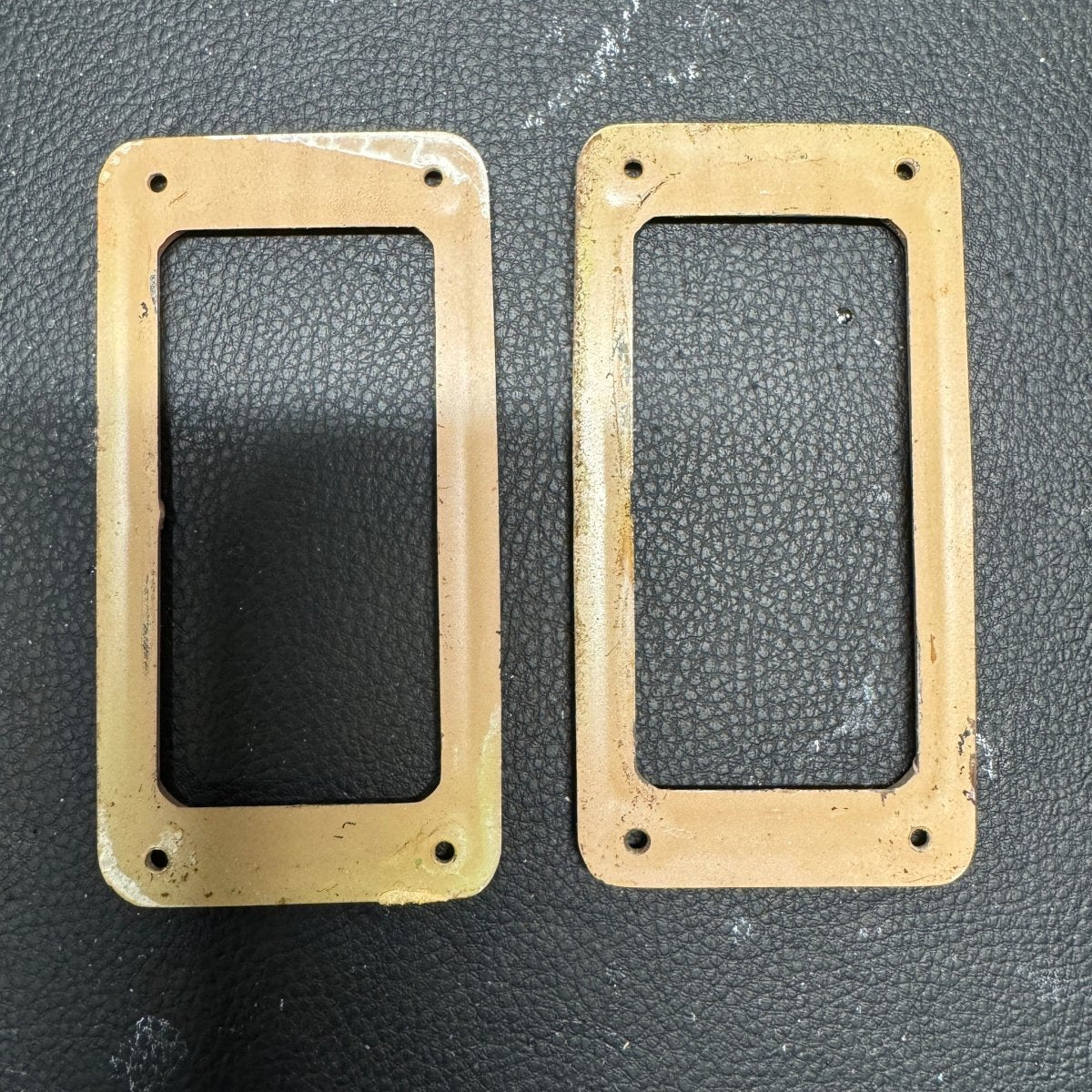 SOLD - Gretsch 6122 Chet Atkins Country Gentleman 1964 Walnut - Mahar's Vintage Guitars