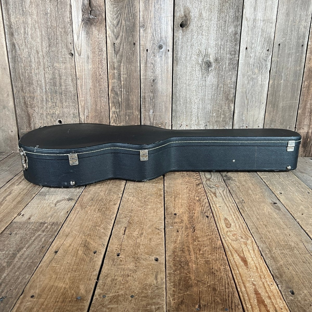 SOLD - Gretsch G6120 Chet Atkins Made in Japan 2004 Orange - Mahar's Vintage Guitars