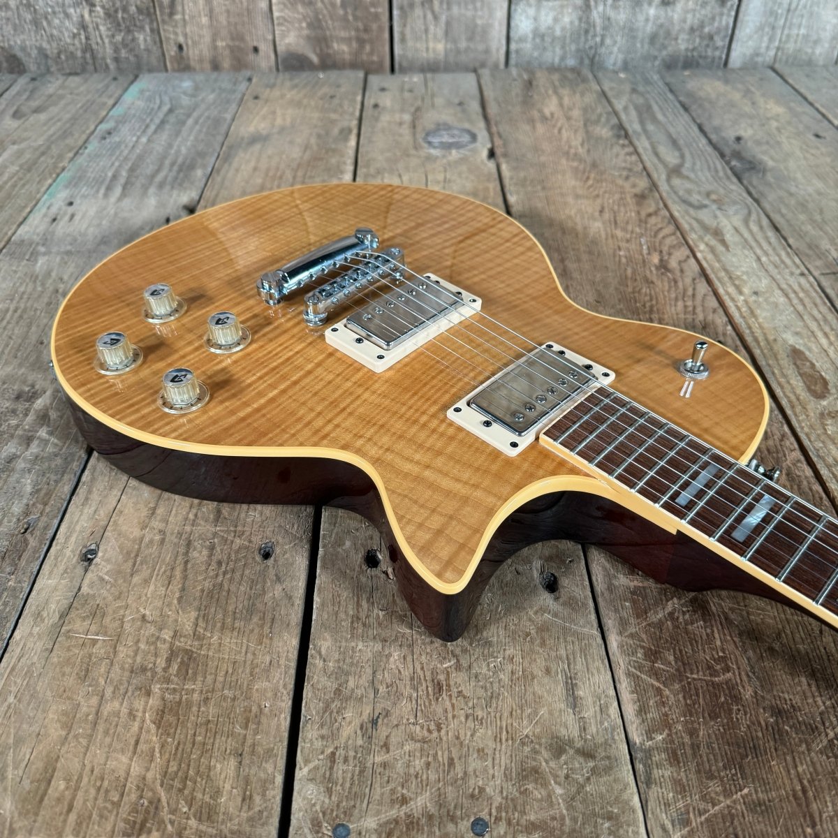 SOLD - Guild Bluesbird 1999 Natural - Mahar's Vintage Guitars