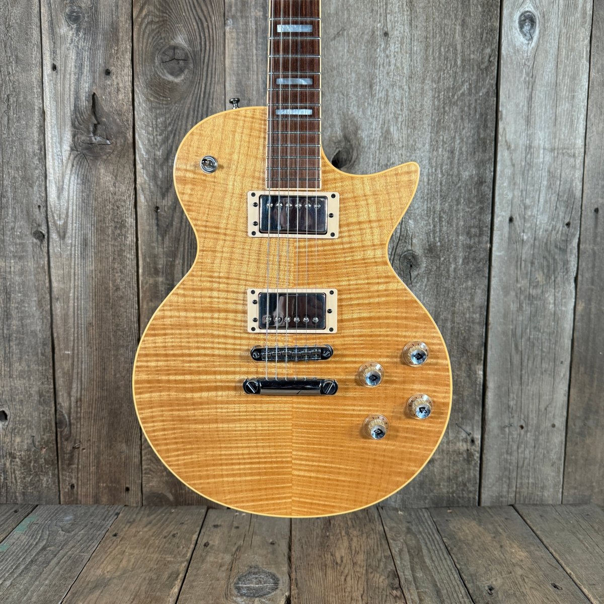 SOLD - Guild Bluesbird 1999 Natural - Mahar's Vintage Guitars