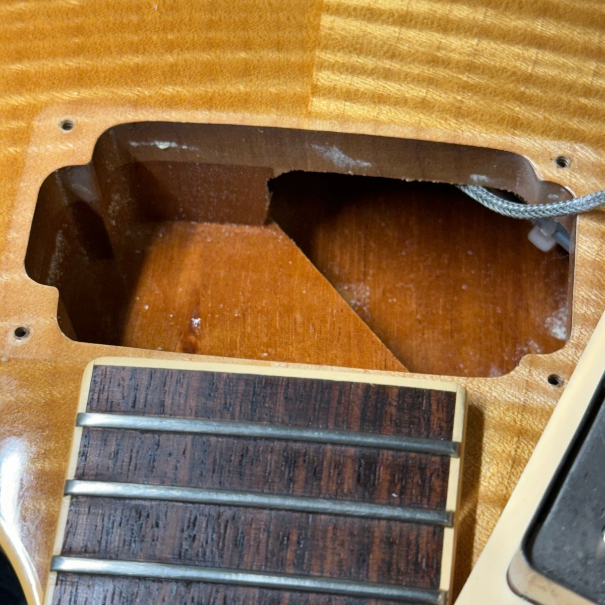 SOLD - Guild Bluesbird 1999 Natural - Mahar's Vintage Guitars