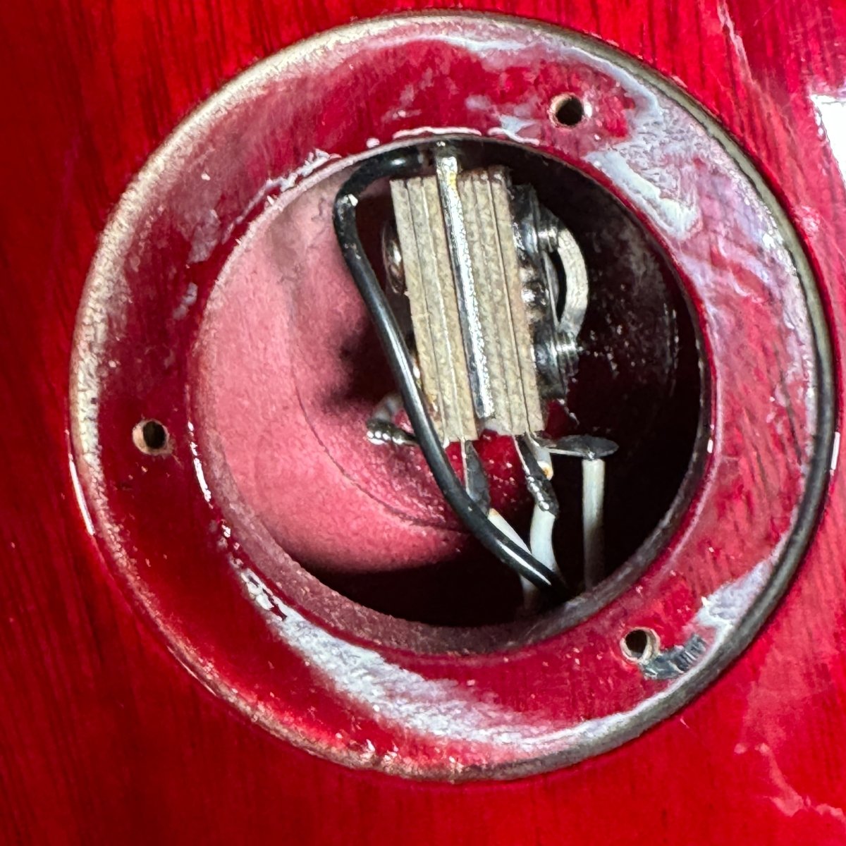 SOLD - Guild Bluesbird P - 90 Blues 90 2000 Cherry - Mahar's Vintage Guitars