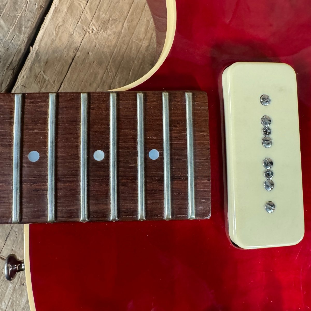 SOLD - Guild Bluesbird P - 90 Blues 90 2000 Cherry - Mahar's Vintage Guitars