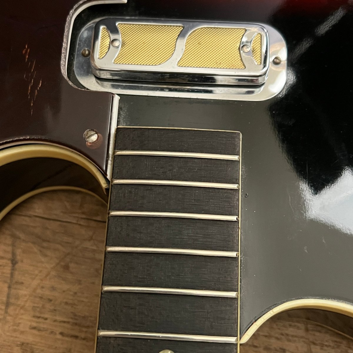 SOLD - Harmony H - 66 Vibra Jet 1963 Red Burst - Mahar's Vintage Guitars