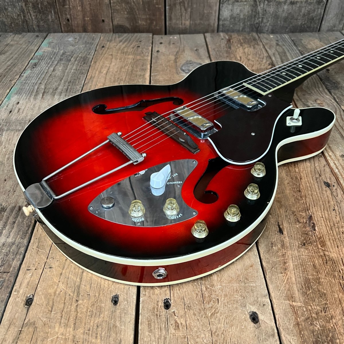 SOLD - Harmony H - 66 Vibra Jet 1963 Red Burst - Mahar's Vintage Guitars