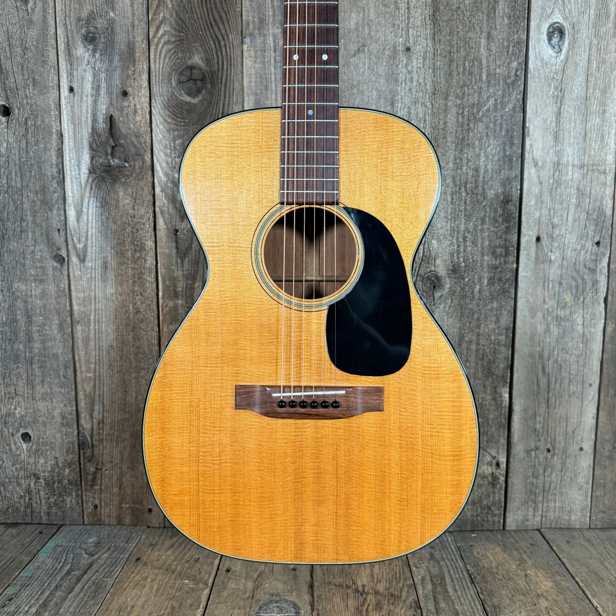 SOLD - Martin 0 - 18 1967 Natural - Mahar's Vintage Guitars