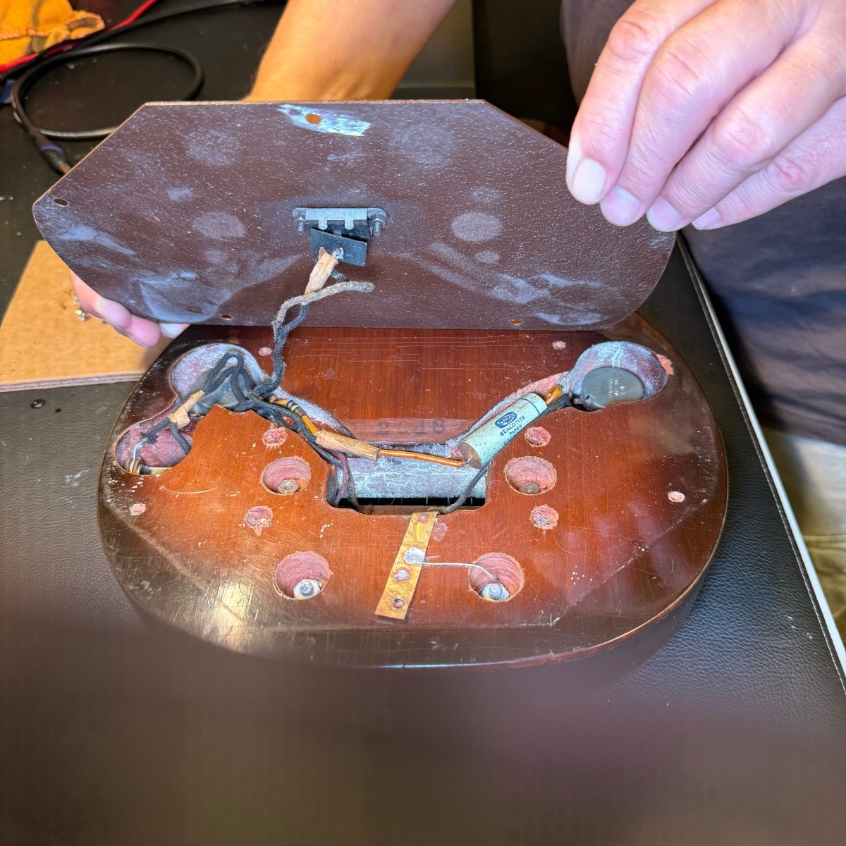 SOLD - Oahu Deluxe Lap Steel Kay made 1940's Sunburst - Mahar's Vintage Guitars