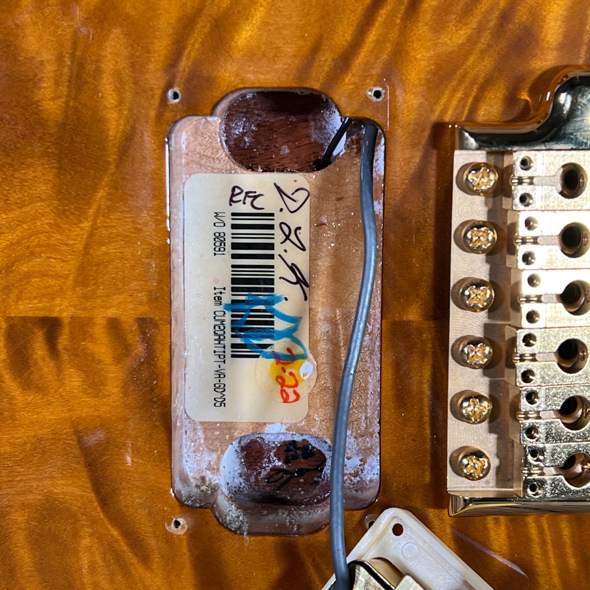 SOLD - PRS Custom 22 Artist Quilt Dragon Pickups Gold Hardware wide thin 2001 Violin Amber - Mahar's Vintage Guitars