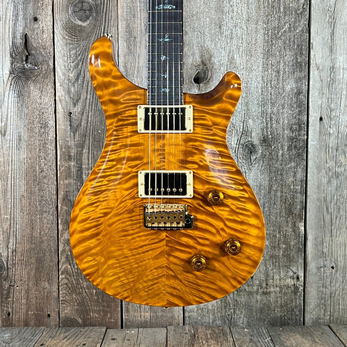 SOLD - PRS Custom 22 Artist Quilt Dragon Pickups Gold Hardware wide thin 2001 Violin Amber - Mahar's Vintage Guitars