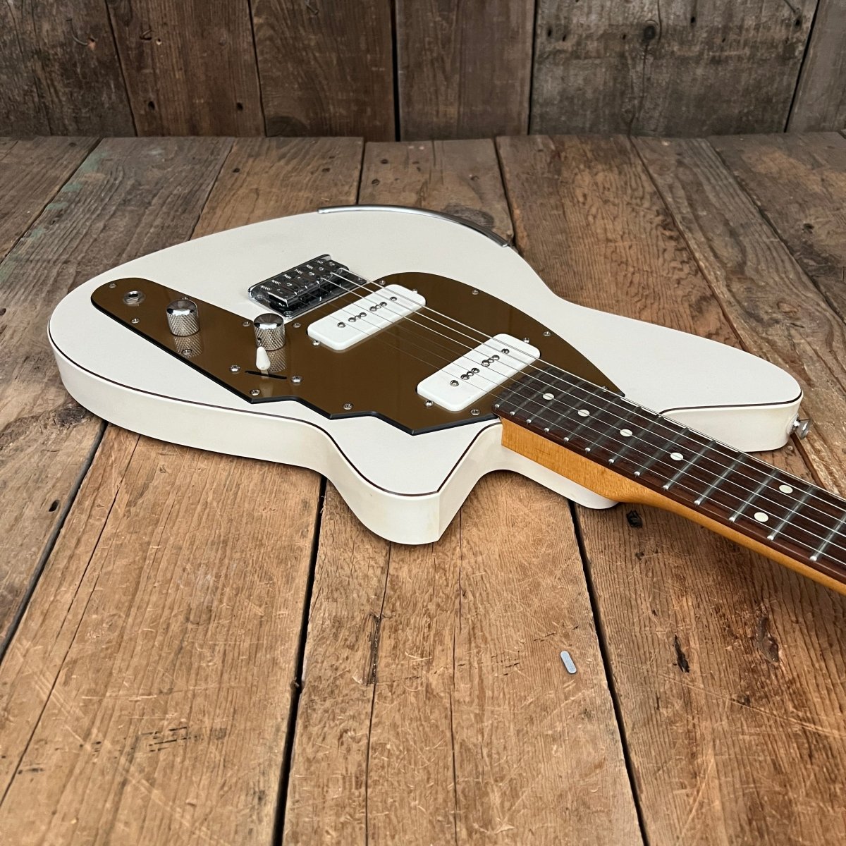 SOLD - Reverend Slingshot Aged White, Joe Naylor signed 1999 - Mahar's Vintage Guitars