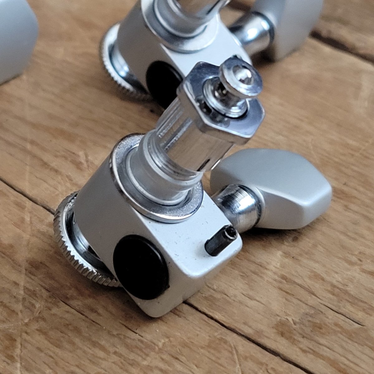 SOLD - Sperzel Locking Tuners 1990s - Mahar's Vintage Guitars