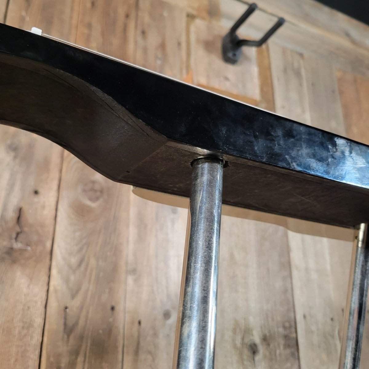 SOLD - Supro 1466BW Jet Airliner Lap Steel with Console Legs 1965 - Mahar's Vintage Guitars