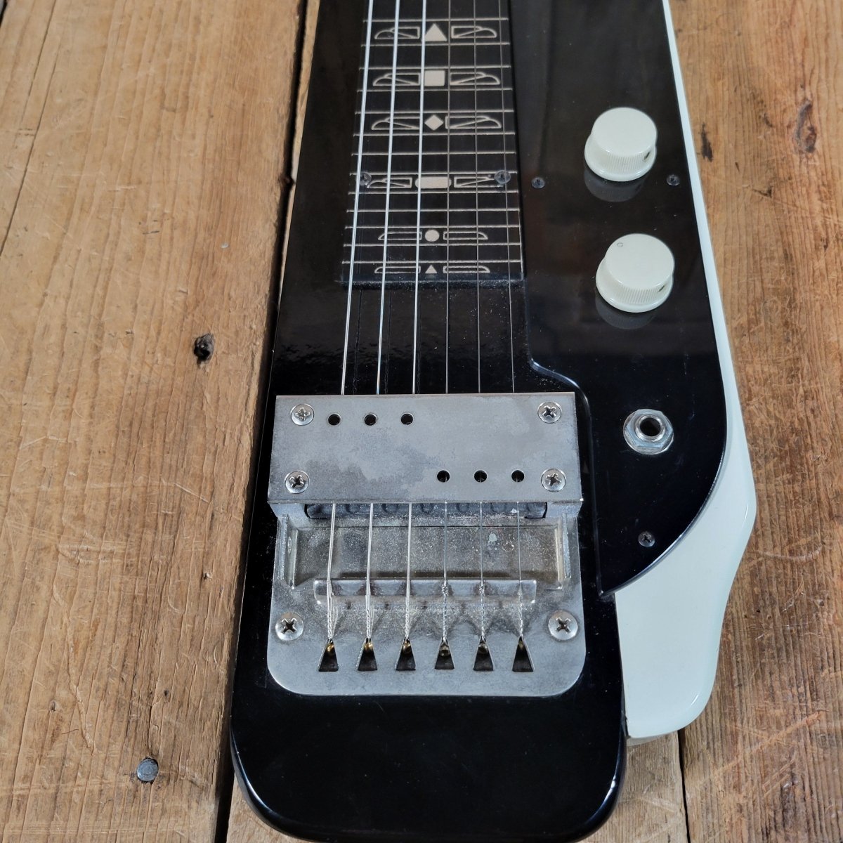 SOLD - Supro 1466BW Jet Airliner Lap Steel with Console Legs 1965 - Mahar's Vintage Guitars