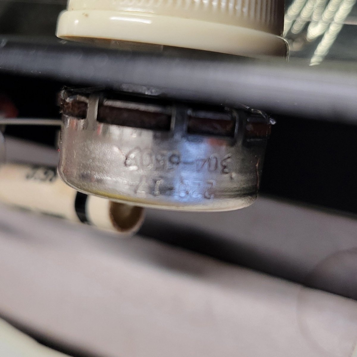 SOLD - Supro 1466BW Jet Airliner Lap Steel with Console Legs 1965 - Mahar's Vintage Guitars