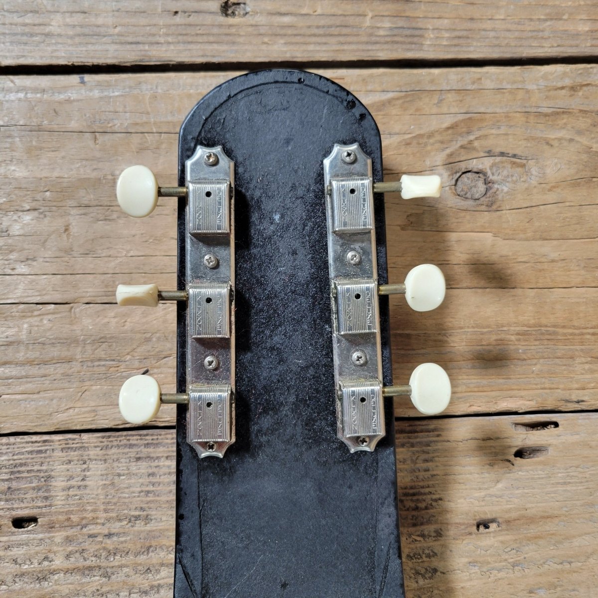 SOLD - Supro 1466BW Jet Airliner Lap Steel with Console Legs 1965 - Mahar's Vintage Guitars