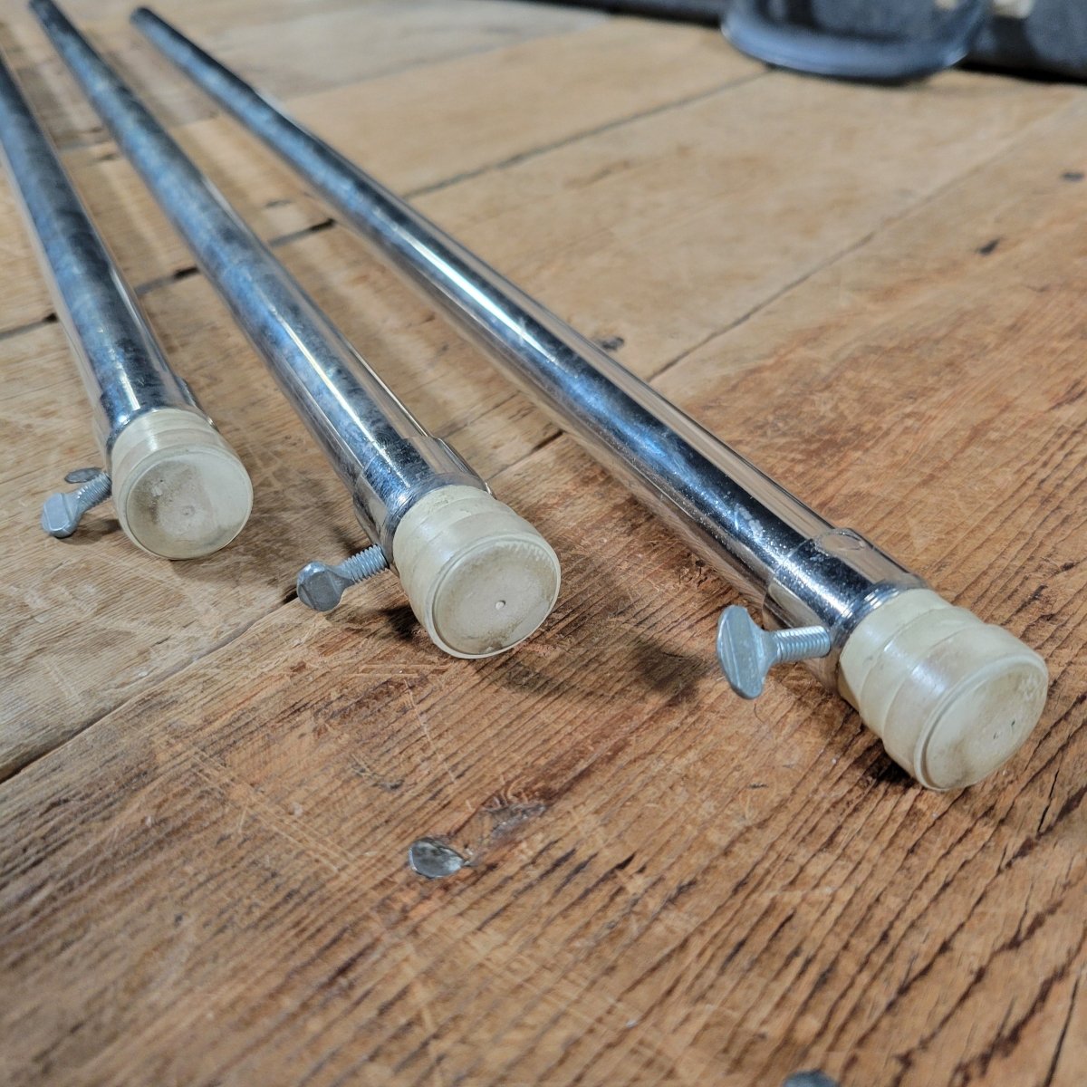 SOLD - Supro 1466BW Jet Airliner Lap Steel with Console Legs 1965 - Mahar's Vintage Guitars