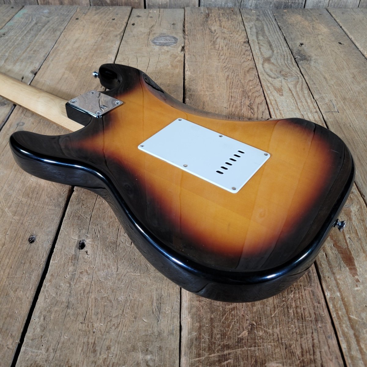 Squier Fender Bullet Stratocaster 2008 – Sunburst, No Case - Mahar's Vintage Guitars