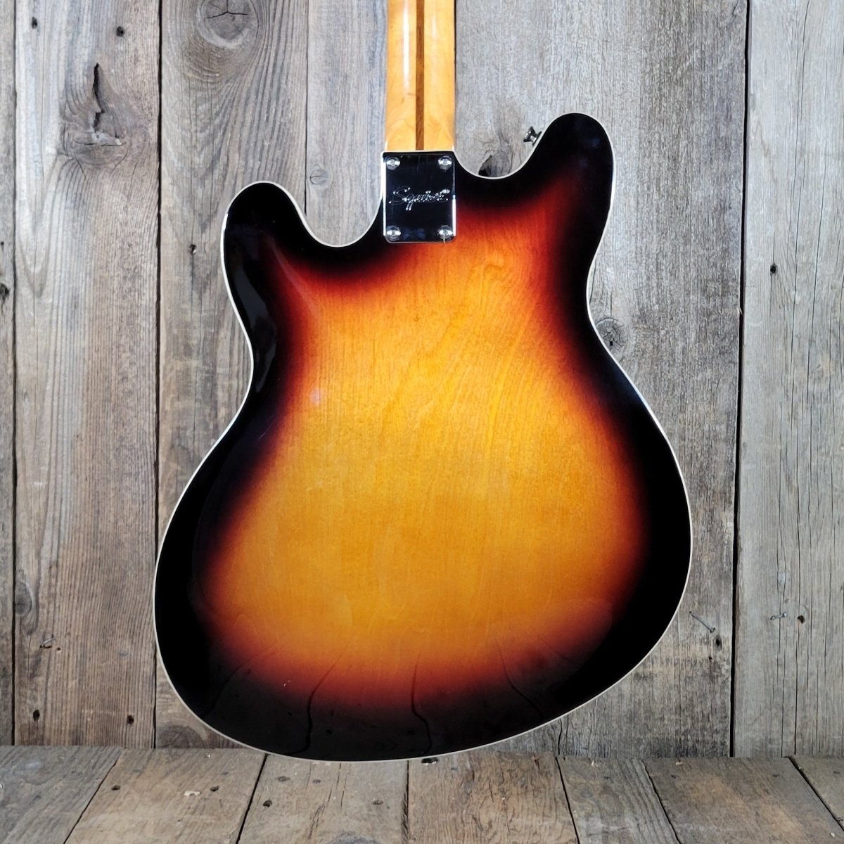 Squier Fender Classic Vibe Starcaster 2023 Semi - Hollow Guitar - Mahar's Vintage Guitars