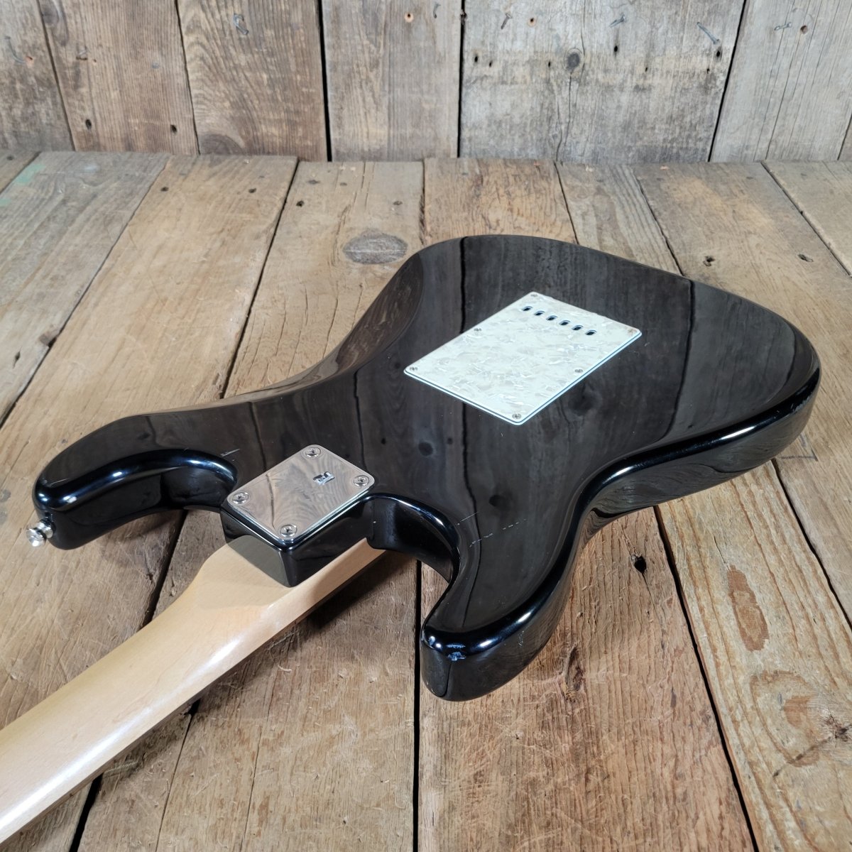 Squier Fender Stratocaster Black 2004 – MOTS Pickguard, No Case - Mahar's Vintage Guitars