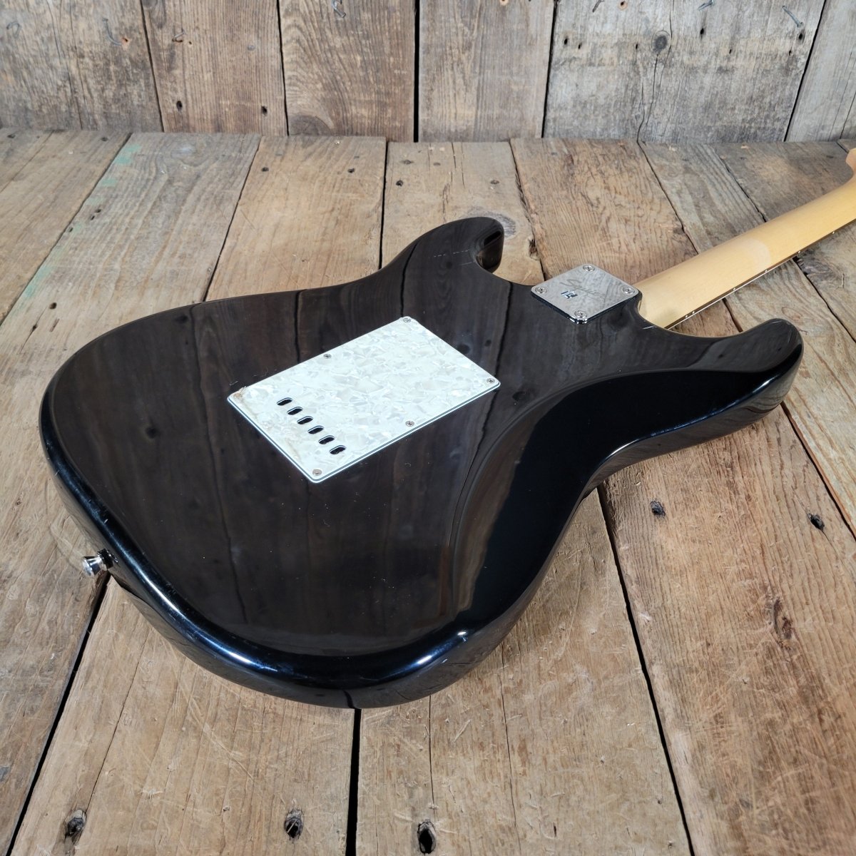 Squier Fender Stratocaster Black 2004 – MOTS Pickguard, No Case - Mahar's Vintage Guitars