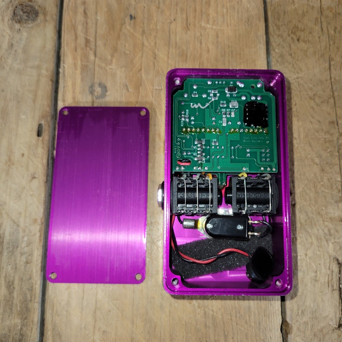 Suhr Riot High Gain Distortion Pedal 2010s - Mahar's Vintage Guitars