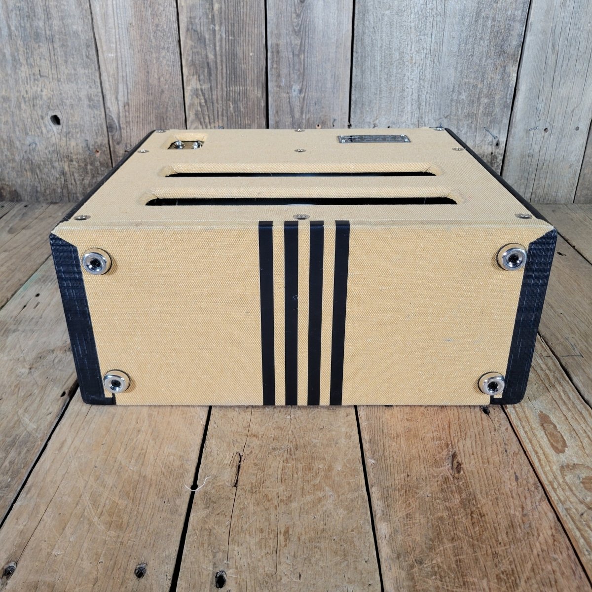 Supro Delta King 12 Model 1822R – 15W 1x12 Tube Combo Amp, Vintage - Inspired - Mahar's Vintage Guitars